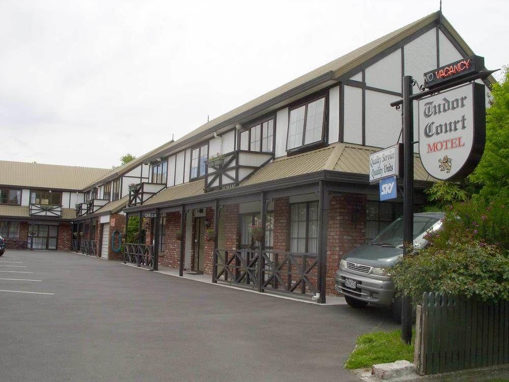 Tudor Court Motel Christchurch Buitenkant foto